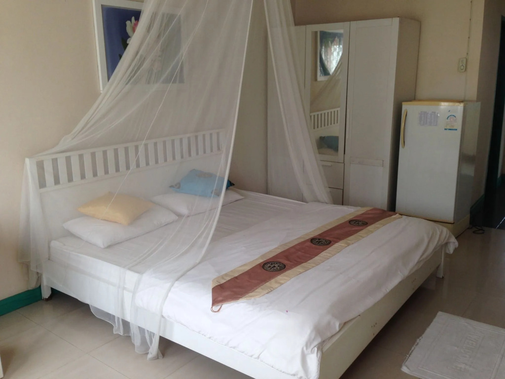 Waterside Boutique Hotel