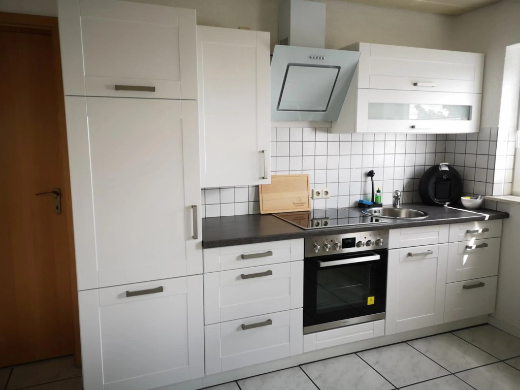 Familienfreundliche Ferienwohnung mit Wohlfühlbalkon und kostenlosem Parkplatz nahe Messe und Bodensee