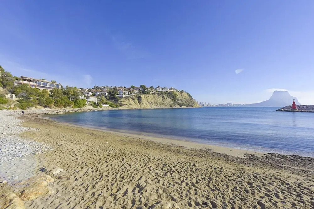 Apartment - 2 Bedrooms with Pool and Sea views - 104993