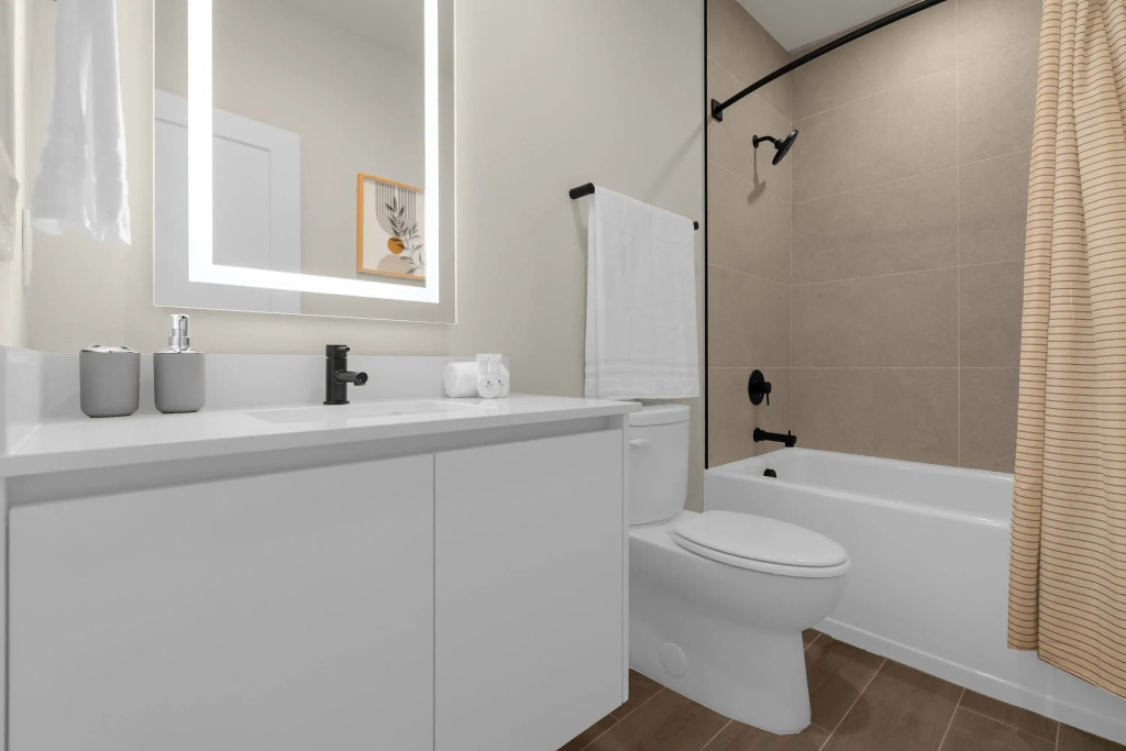 Upstay - Townhouse with Private Pool and Foosball, Clermont