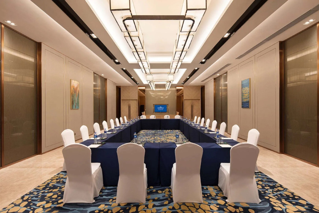 Howard Johnson by Wyndham Jimei Lake Plaza Xiamen