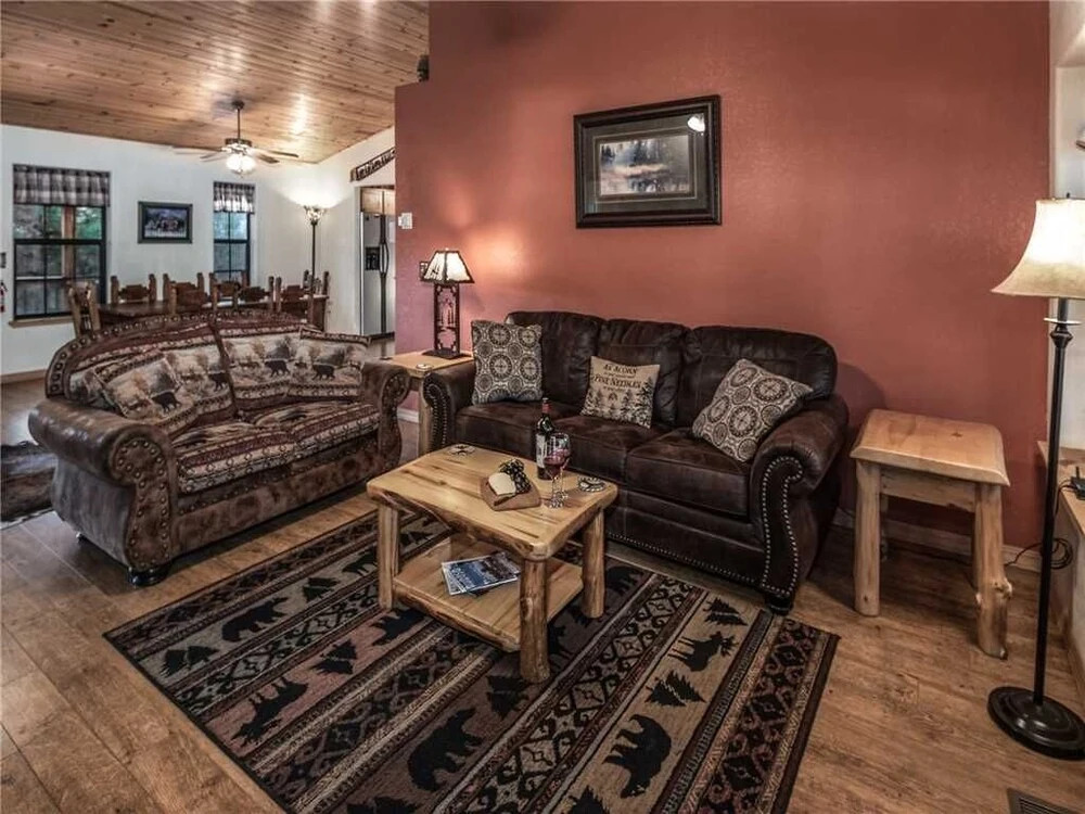 Gareys Deer Haven - Three Bedroom Cabin