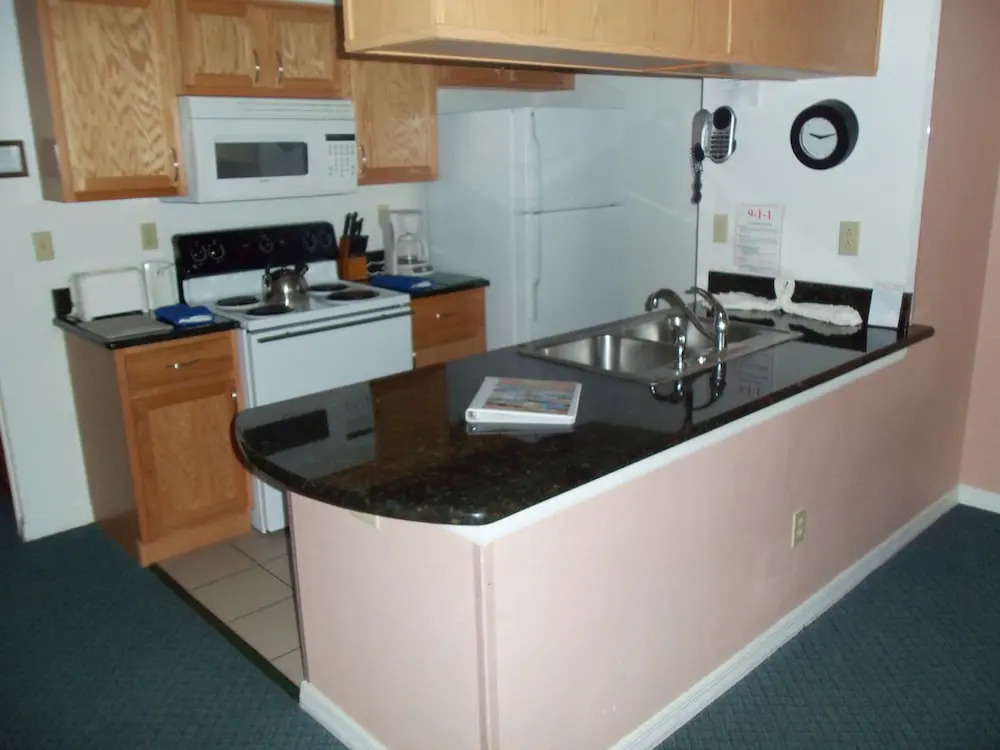 Florida Deluxe Villas, Condos, & Homes
