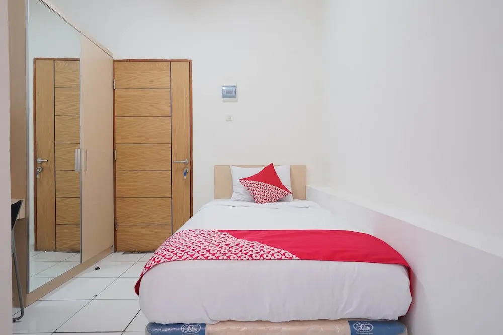 Micasa Residence by OYO Rooms