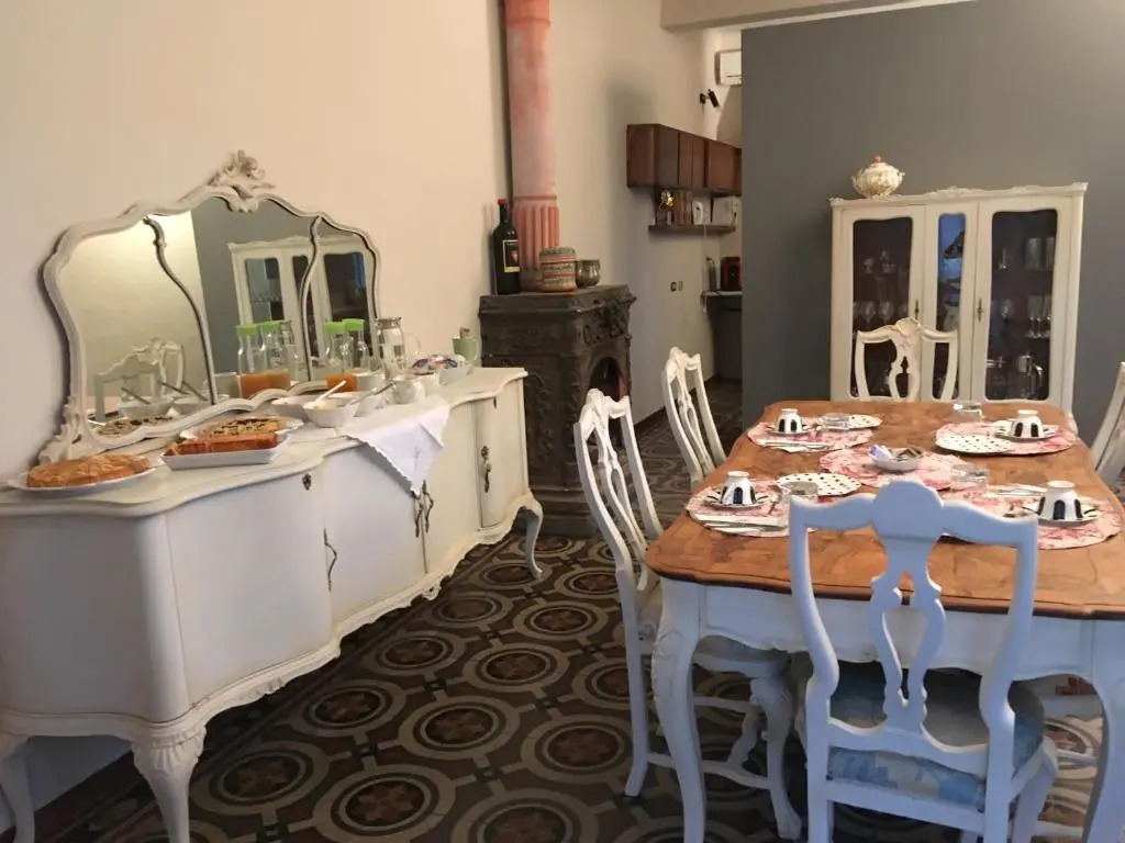 Villa La Dogana - B&B with a lovely garden - Private parking - Slow living in an old-fashioned historical home