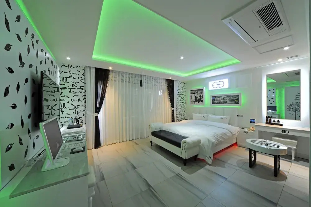 Biz Hotel