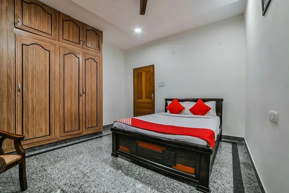 Infinity Service Apartments by OYO Rooms