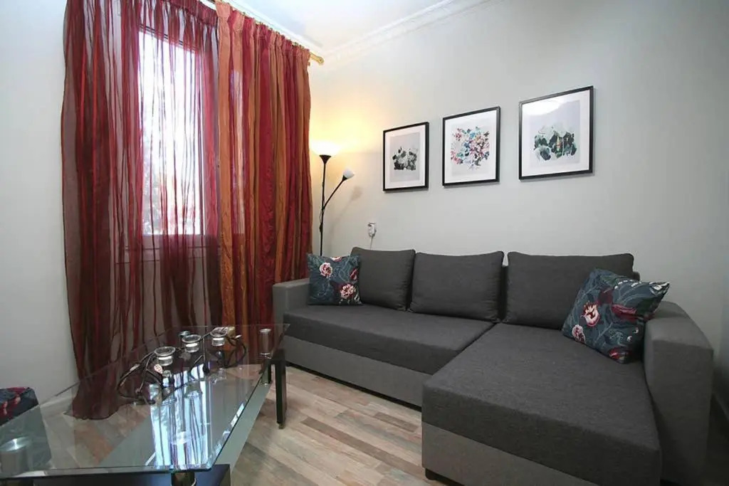 Greg’s apartment