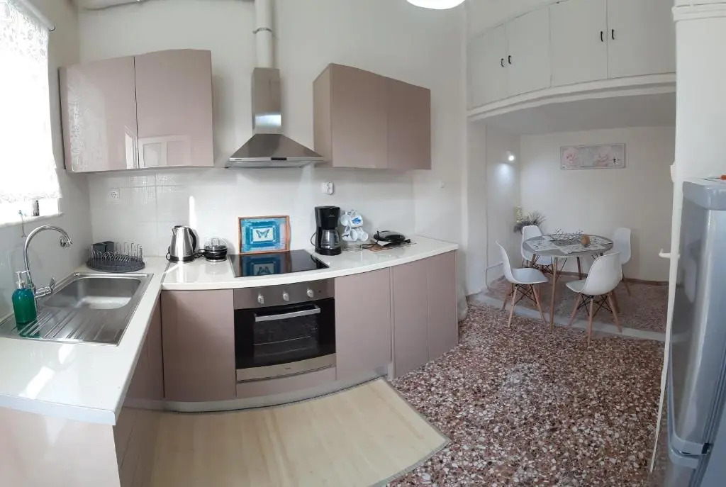 Sunday Apartment Chania 2A