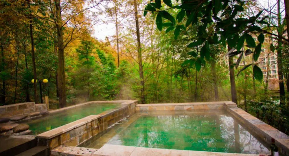 Huashuiwan No. 1 Hot Spring Hotel