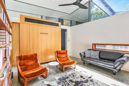 Leaf House