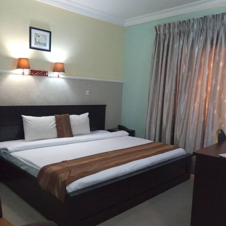 Capital Hotel-Grand Group