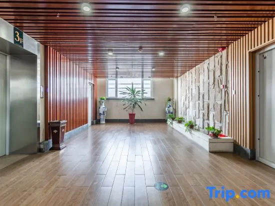 Tianyuan Jibushi Hot Spring Hotel