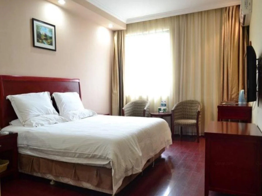 GreenTree Inn Jiangsu Suzhou Kunshan Qiandeng Ancient Town Hotel