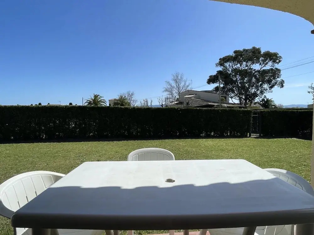 3 Bedroom Holiday Home Near the Beach