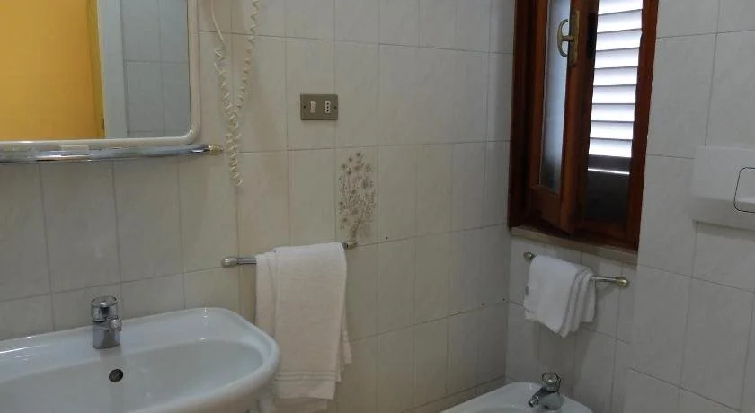 Hotel Abas