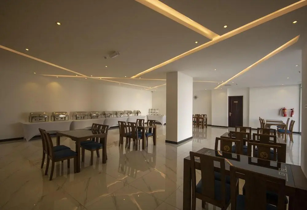 Home Station Hotel