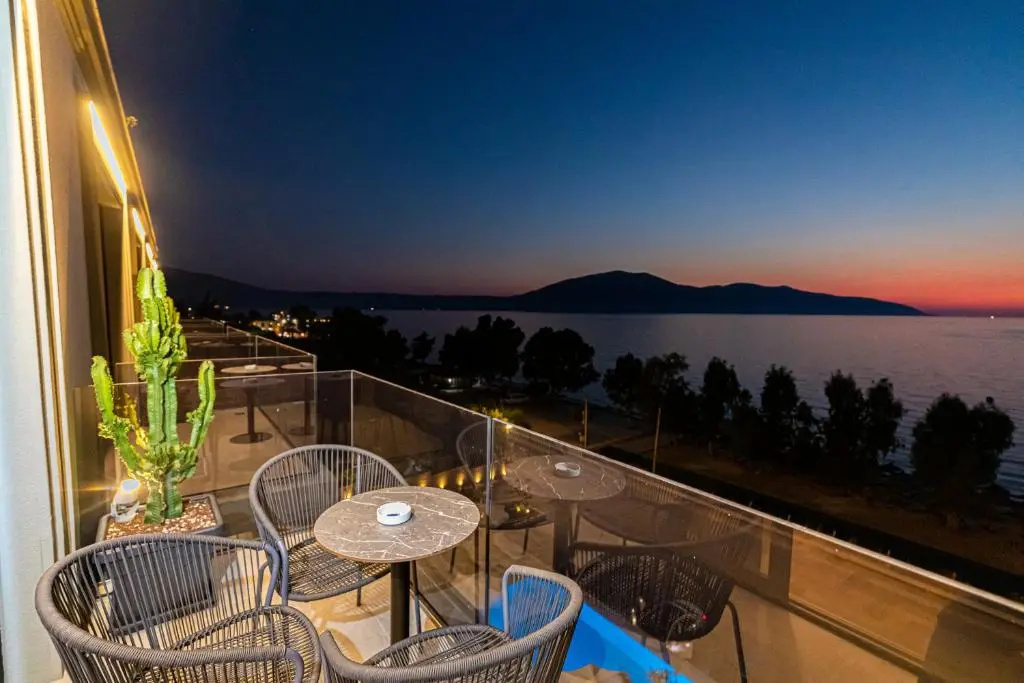 Mazarine Hotel