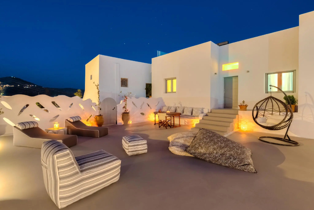 Pasithea Suites