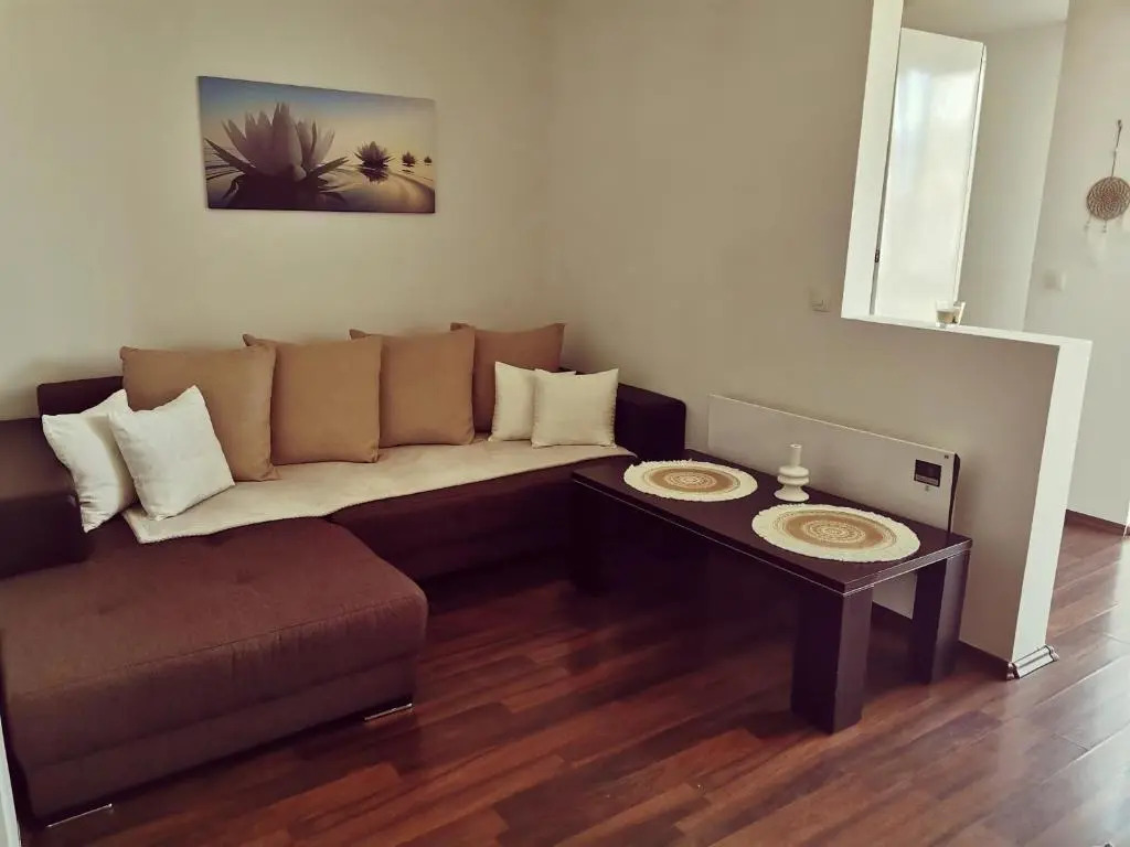 Nice & economic Studio