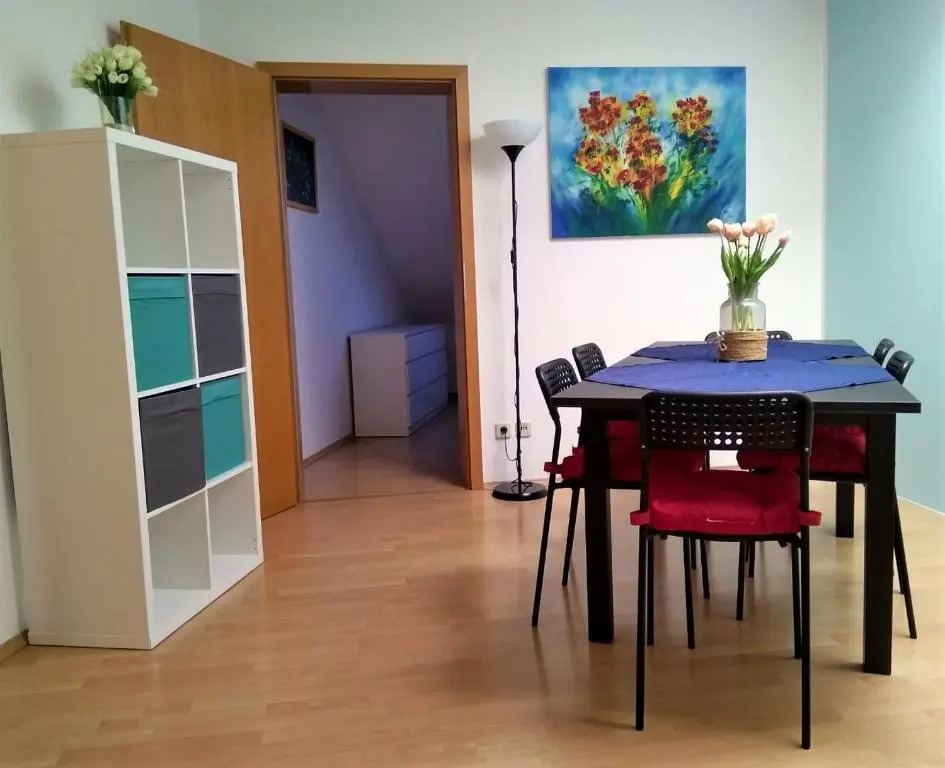 Gastewohnung 4-Raum Wohnung Fur 2-8 Personen