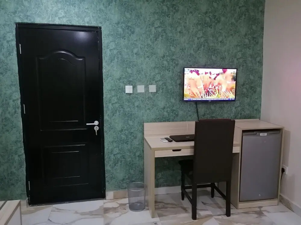 The College Court Suites