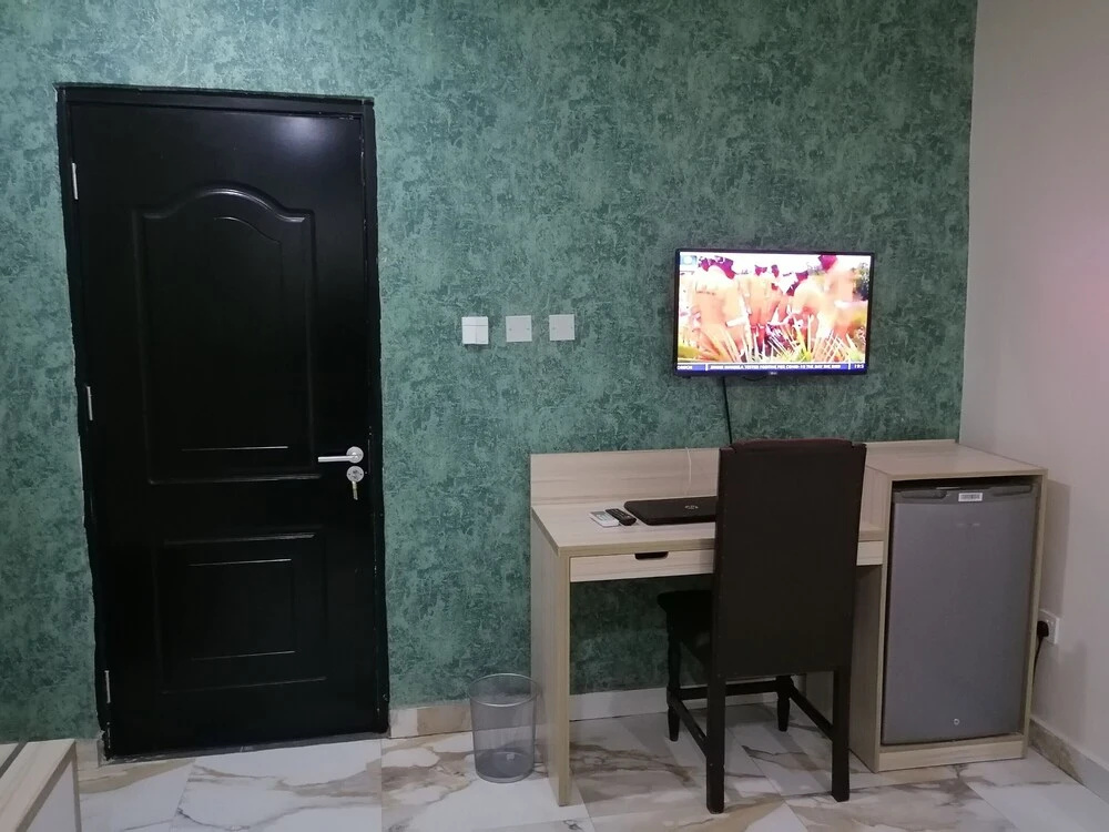 The College Court Suites