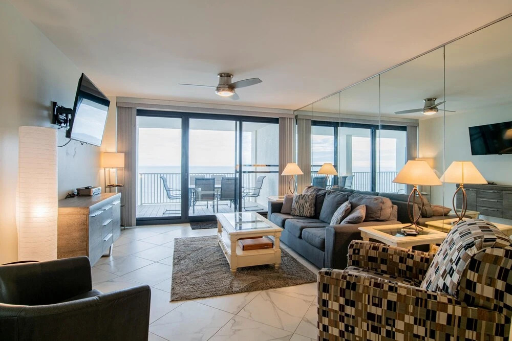 Windward Pointe 1402