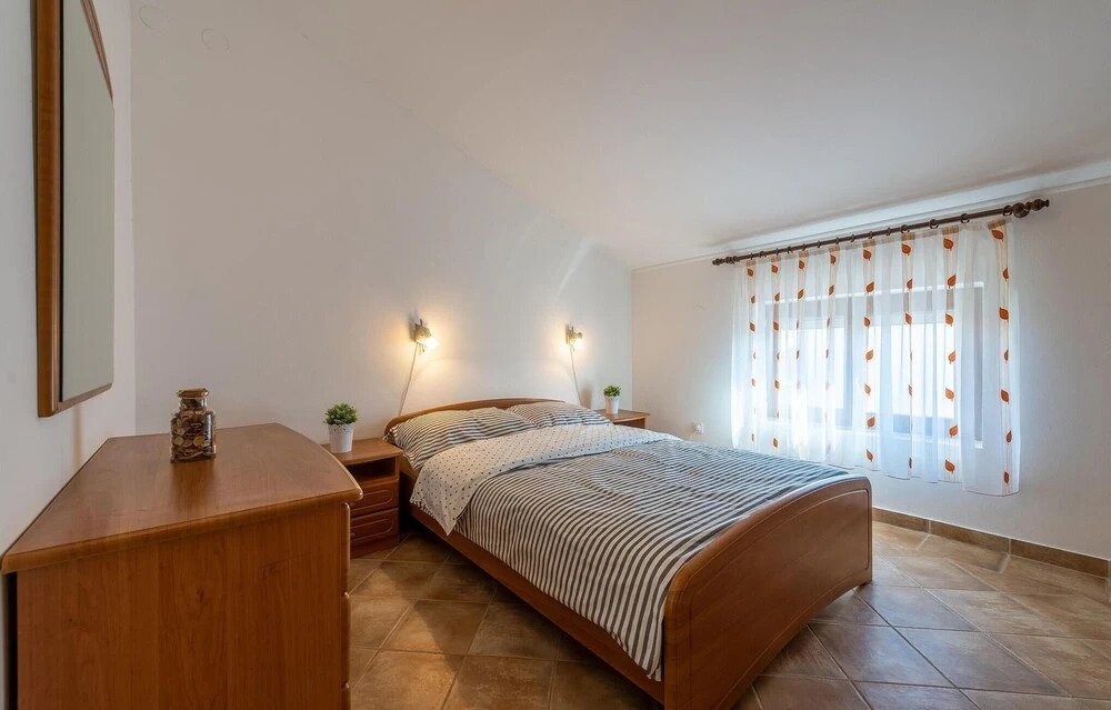 Amazing Apartment in Vir With 1 Bedrooms and Wifi