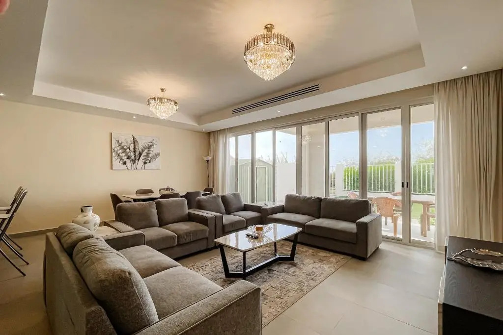 RH- 2BR Luxury Bermuda Villa Beach facing, separate pool for women