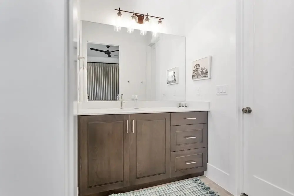 20 At Bloomington Country Club 3 Bedroom Condo by Redawning