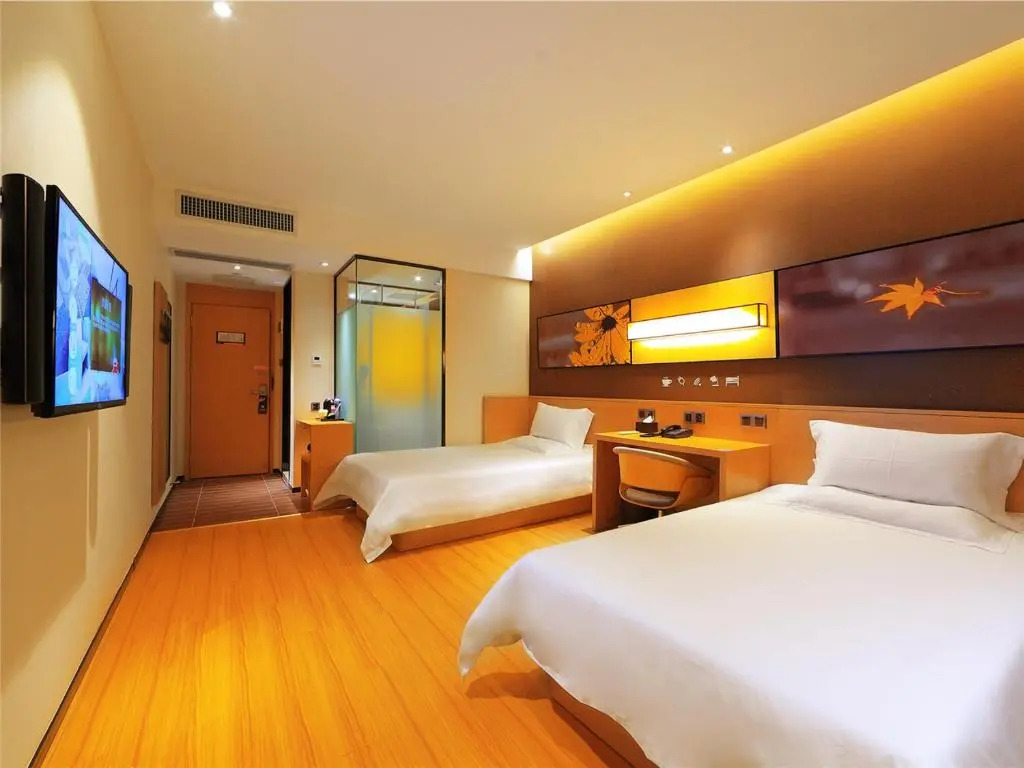 IU Hotel