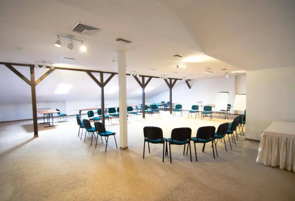 Centrum Konferencyjno-Apartamentowe Mrówka