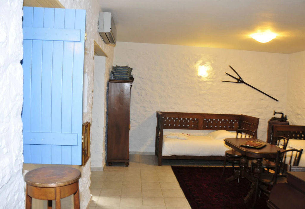 Lithos Stone Suites