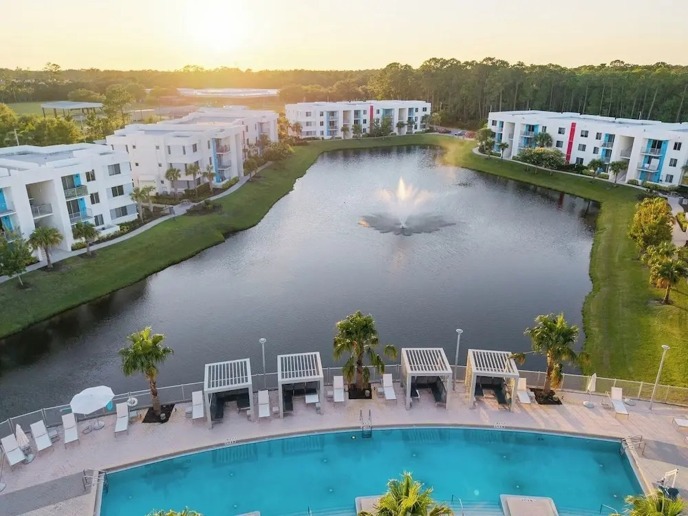 Daytona 3BR Getaway Pool, Gym, Pet Friendly