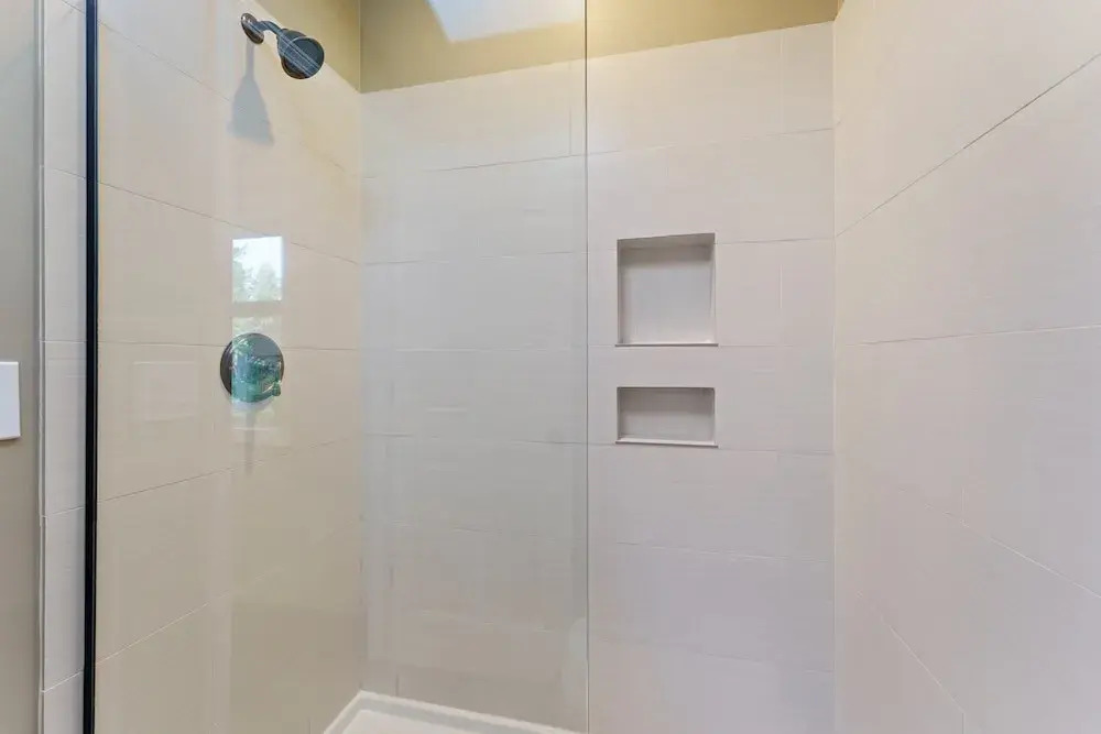 Bright Retreat Hot Tub Plus Sharc Access