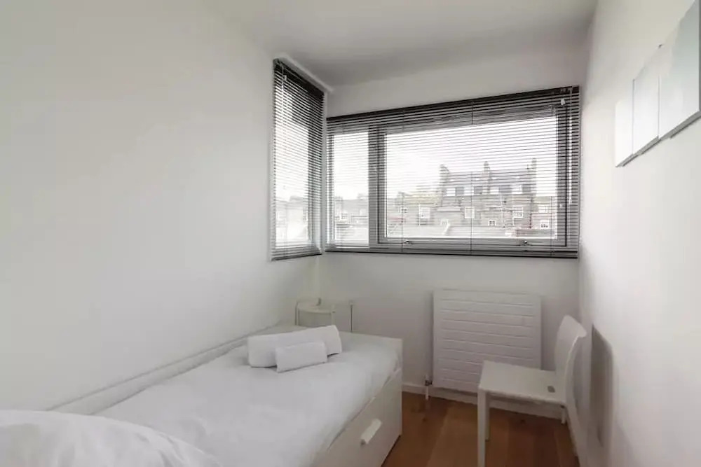 Unique Spacious Central 3 Bed with Rooftop Terrace