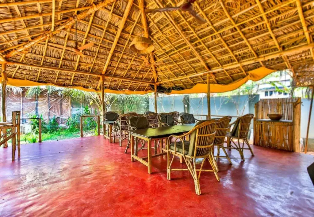 Vartys - The Hillside Huts