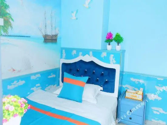 7 Days Theme Apartment