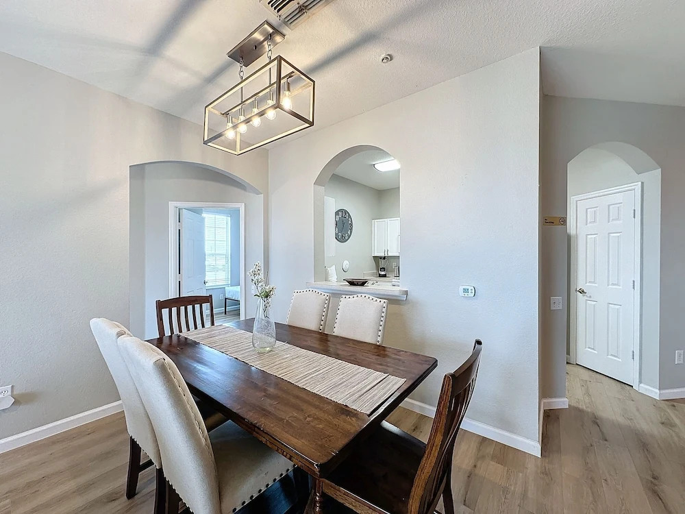 3BR Third Floor Condo Near Disney