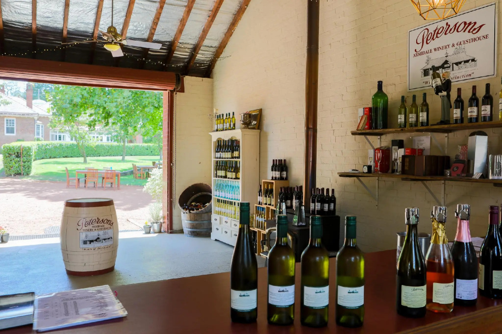 Petersons Armidale Winery and Guesthouse