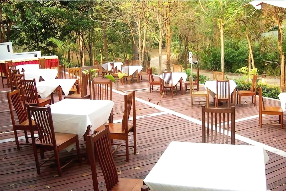Botanic Resort