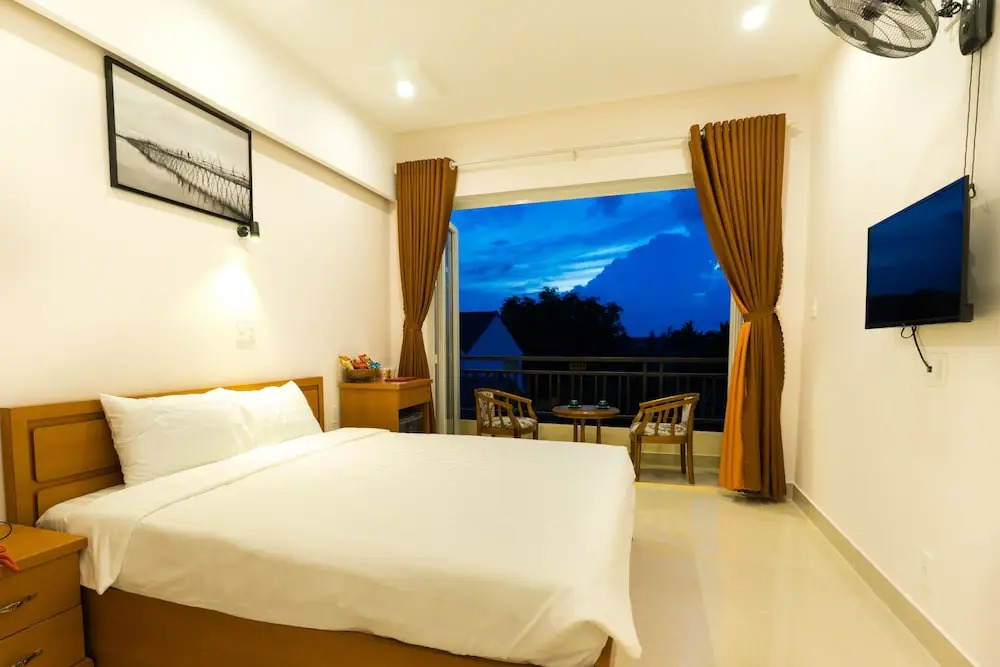 Ideal Villa