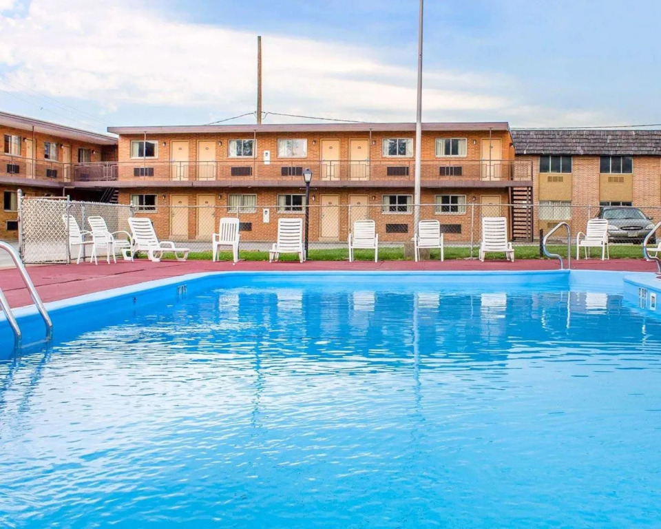 Wolf Inn Hotel