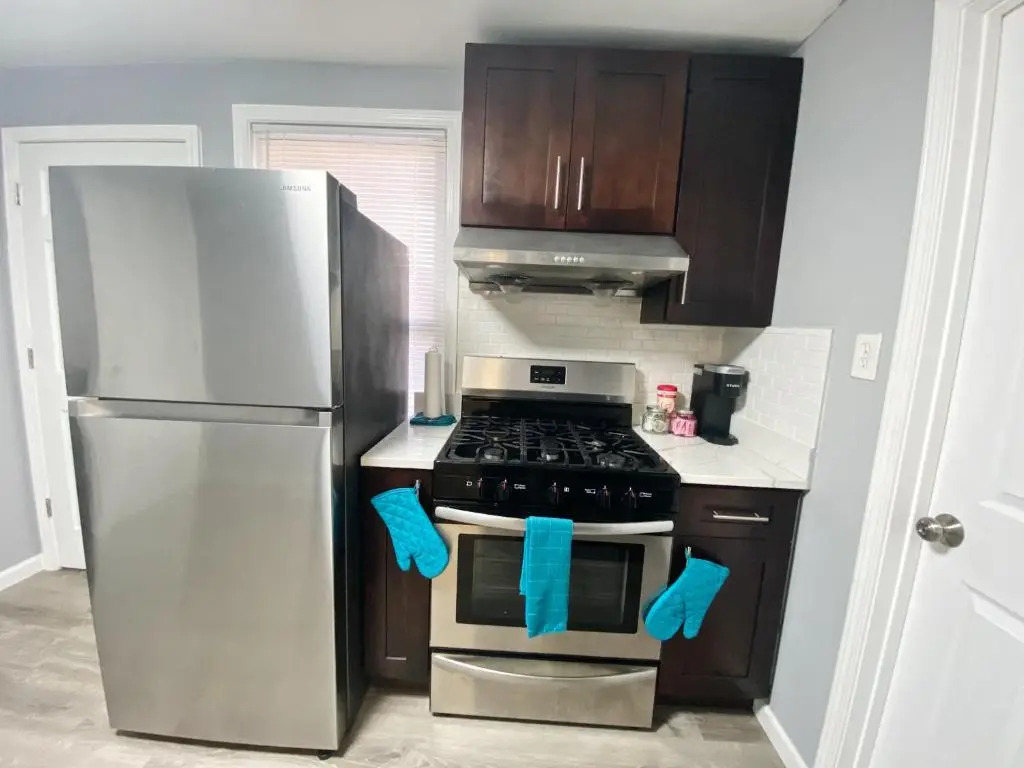 EMALUX Condo Near Downtown,Bus,Train,Hospitals,United-Center,Fulton Market