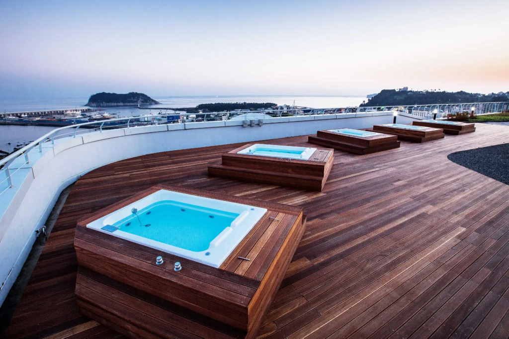 Hotel bridge Seogwipo