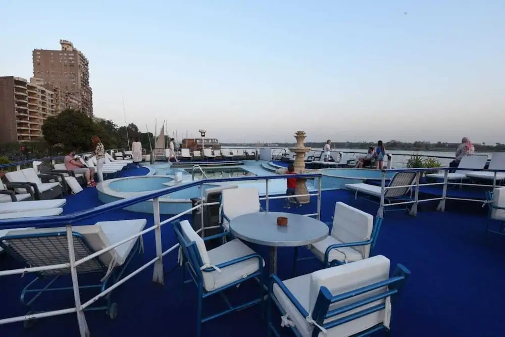 Diamond ship Hotel