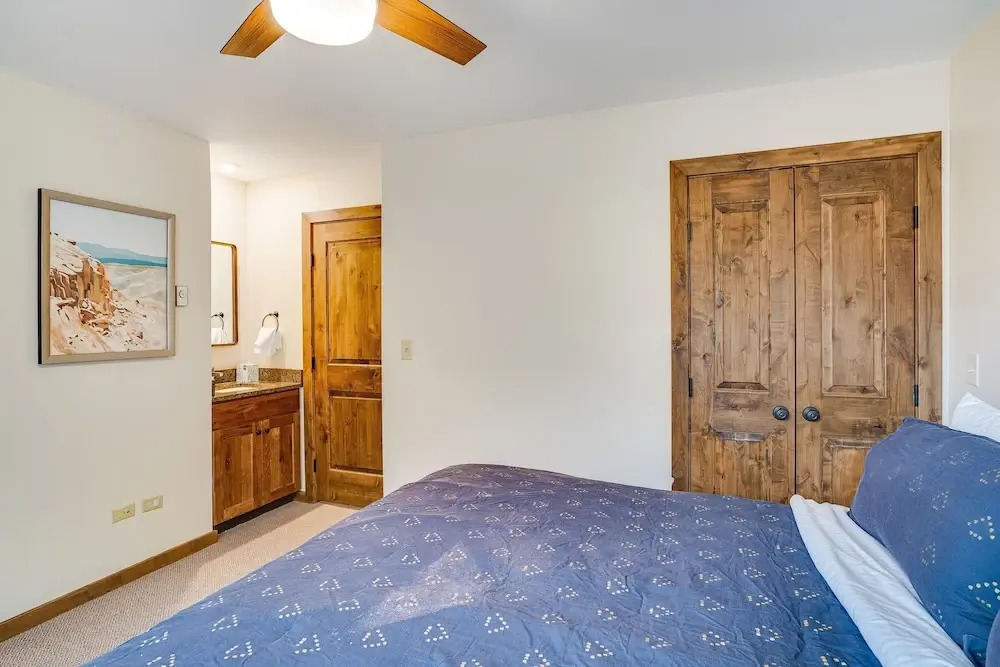Winterset 3 3 Bedroom Condo by RedAwning