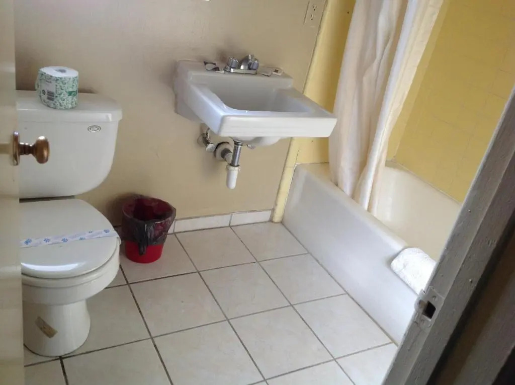 Apple Valley Motel