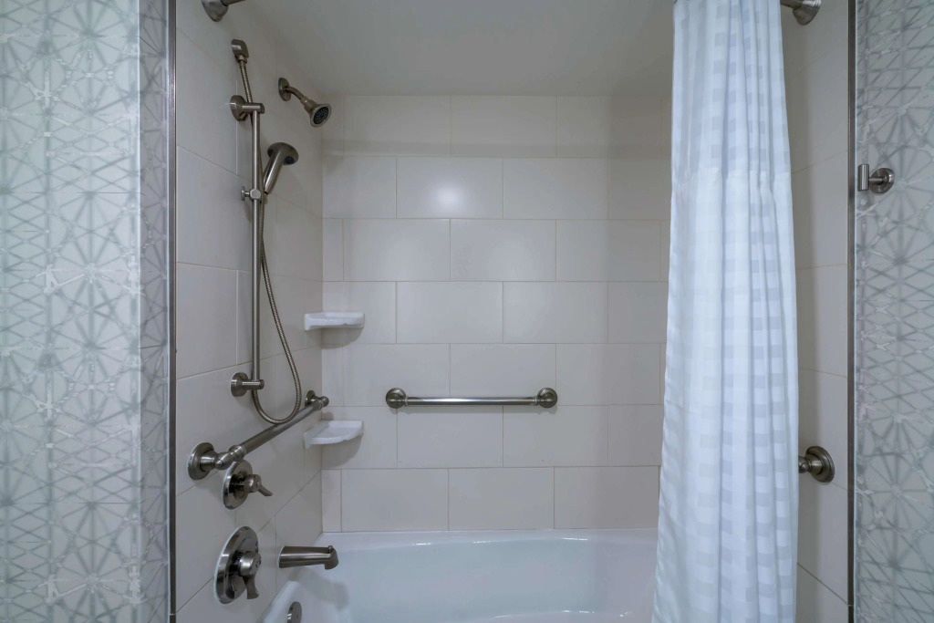 Embassy Suites by Hilton Alexandria Old Town